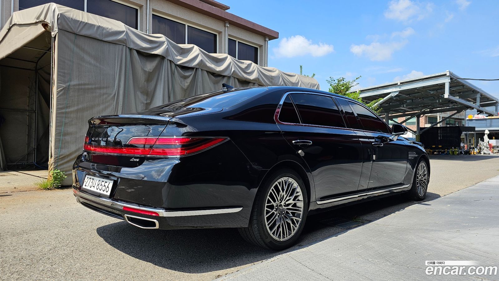 Genesis G90