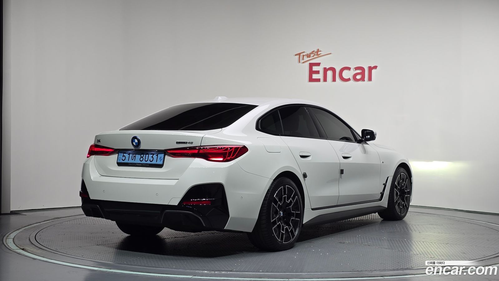 BMW i4