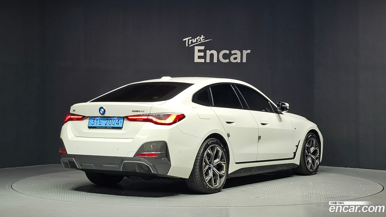 BMW i4