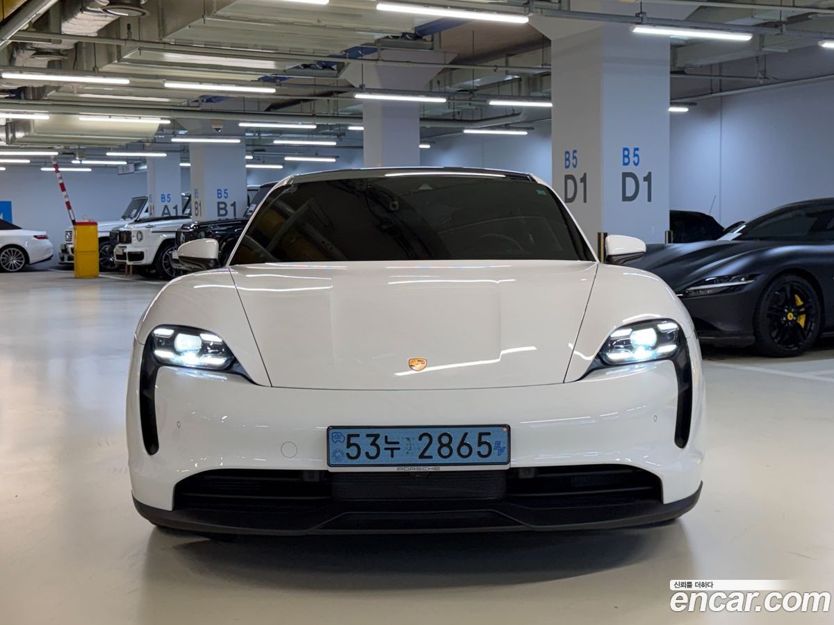 Porsche Taycan