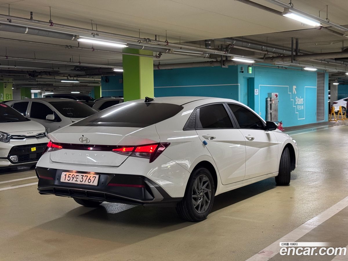 Hyundai AVANTE