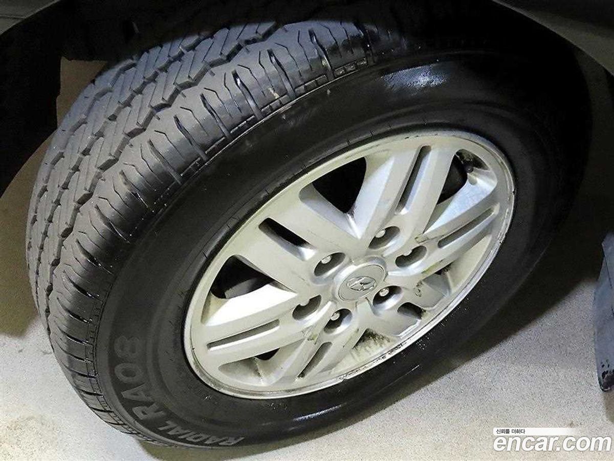 Hyundai Starex