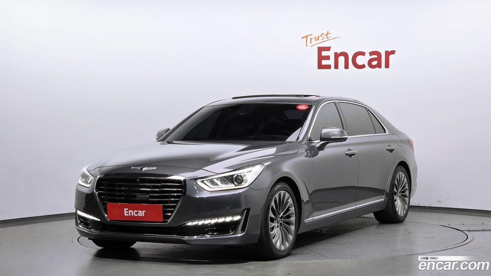 Genesis EQ900