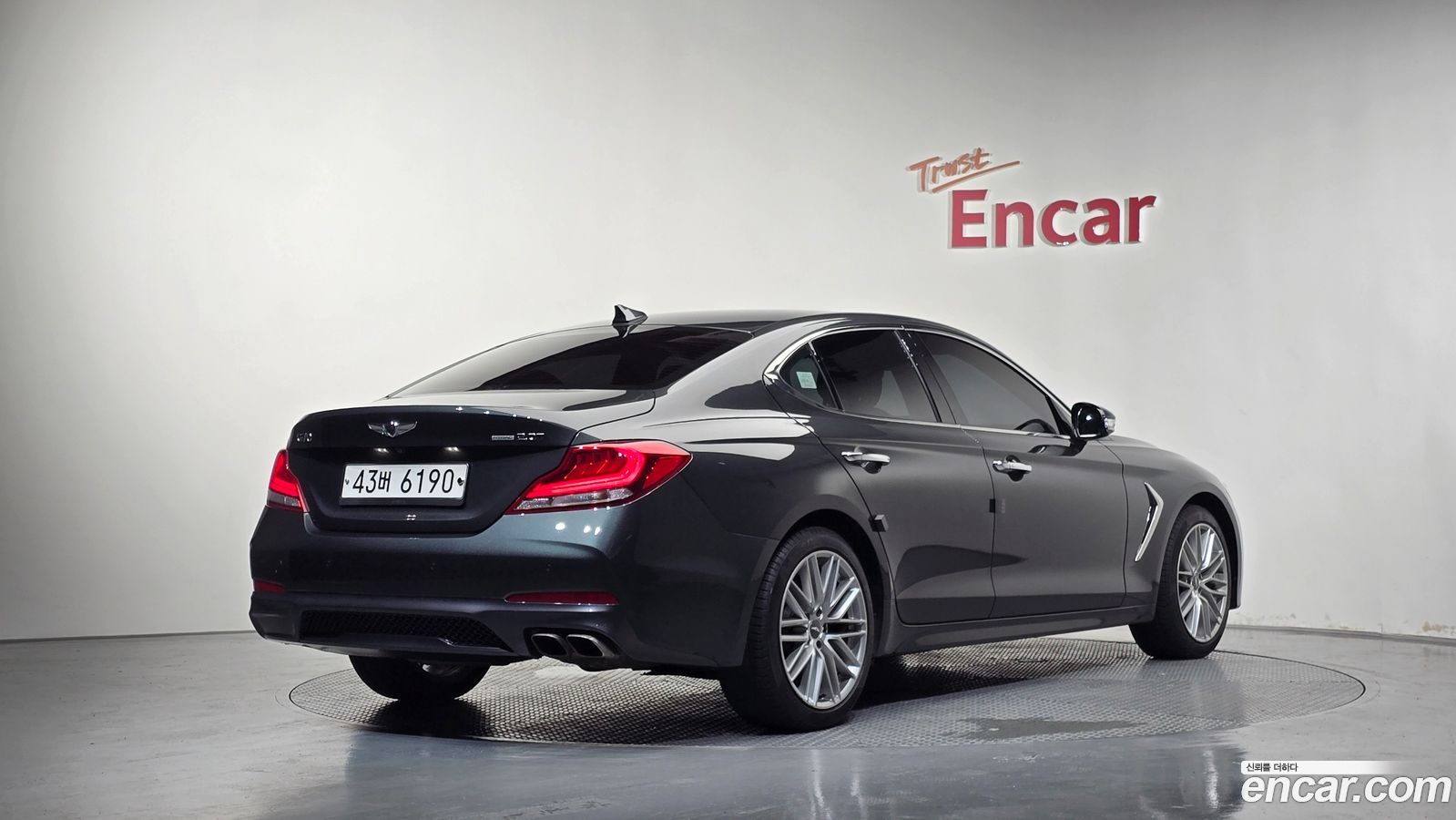 Genesis G70