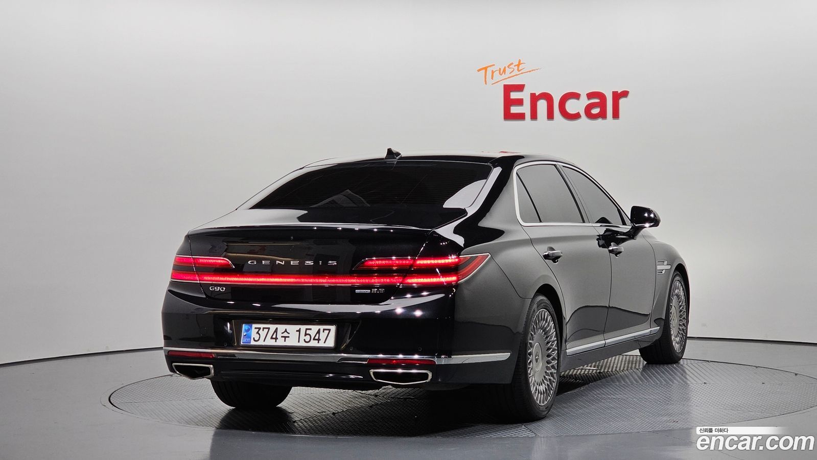 Genesis G90