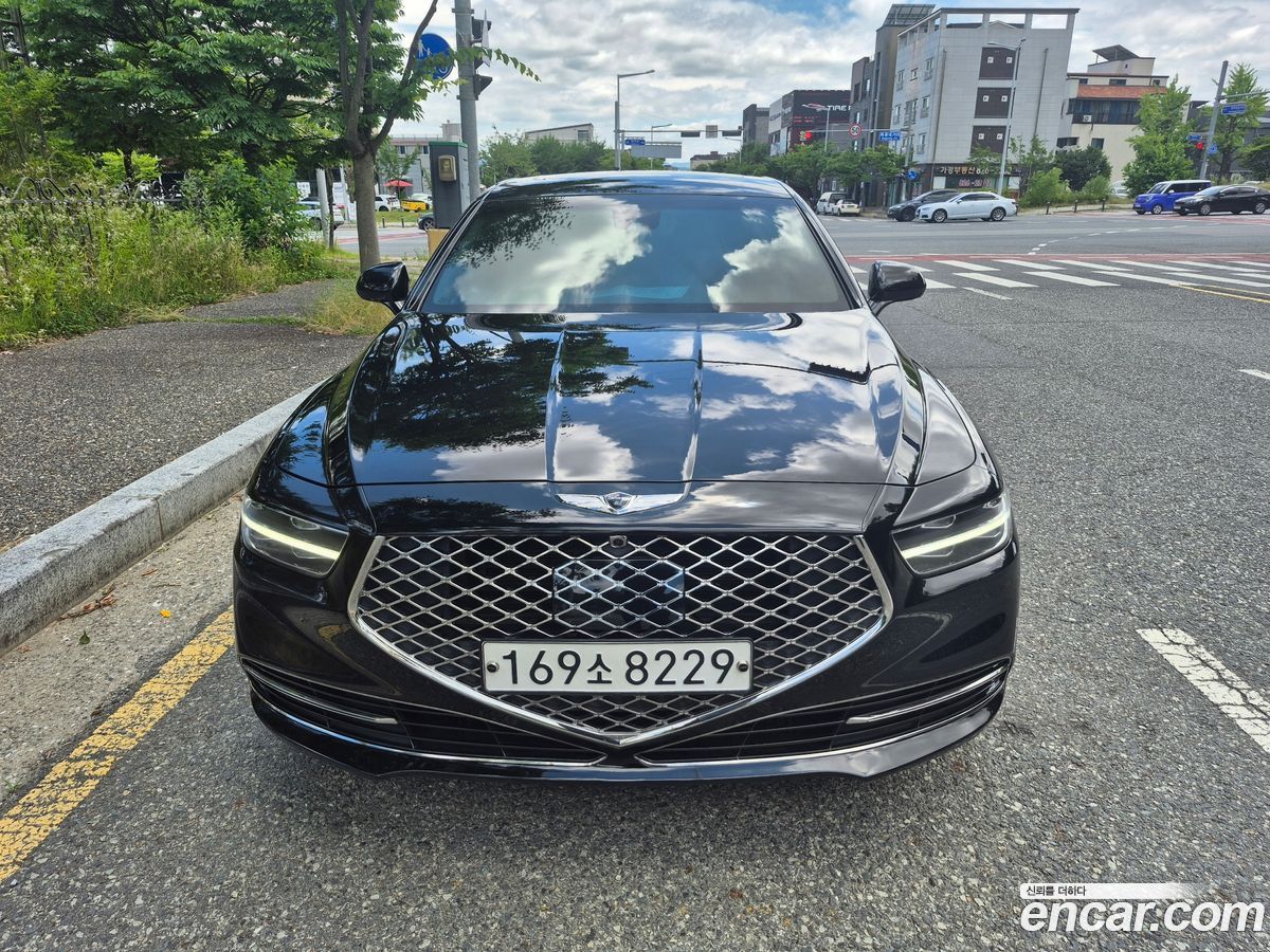Genesis G90