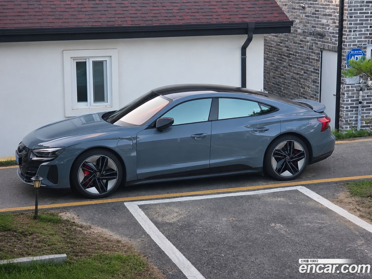 Audi RS e-tron GT