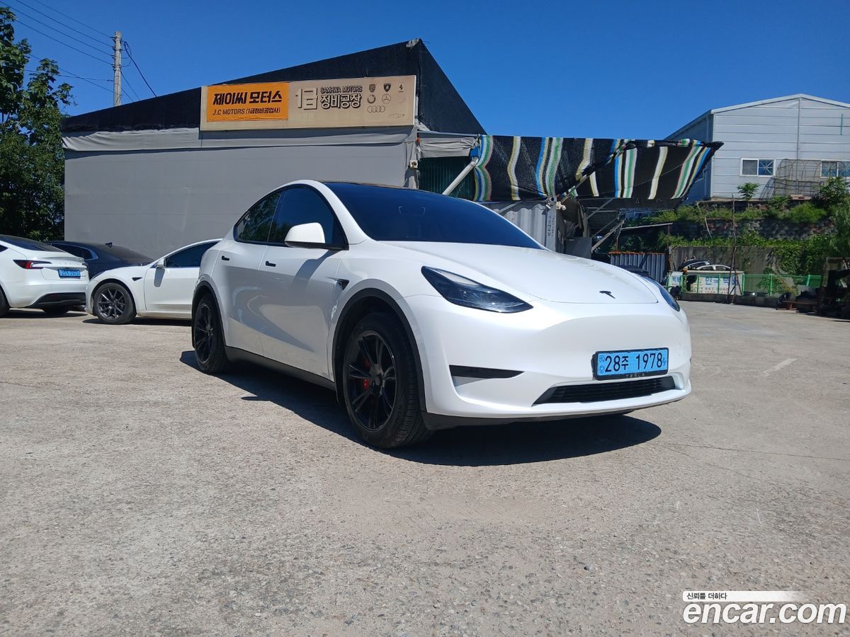 Tesla Model Y