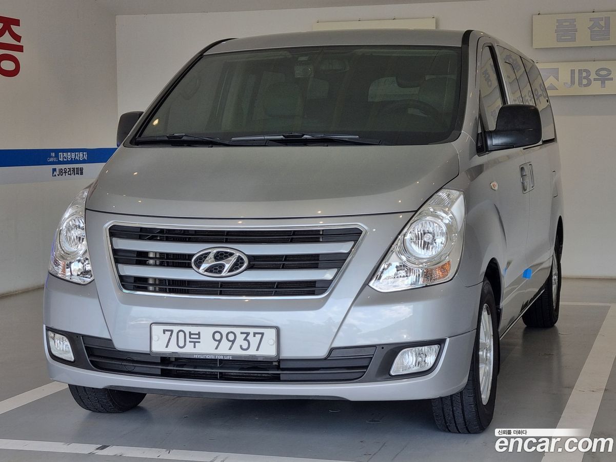Hyundai Starex
