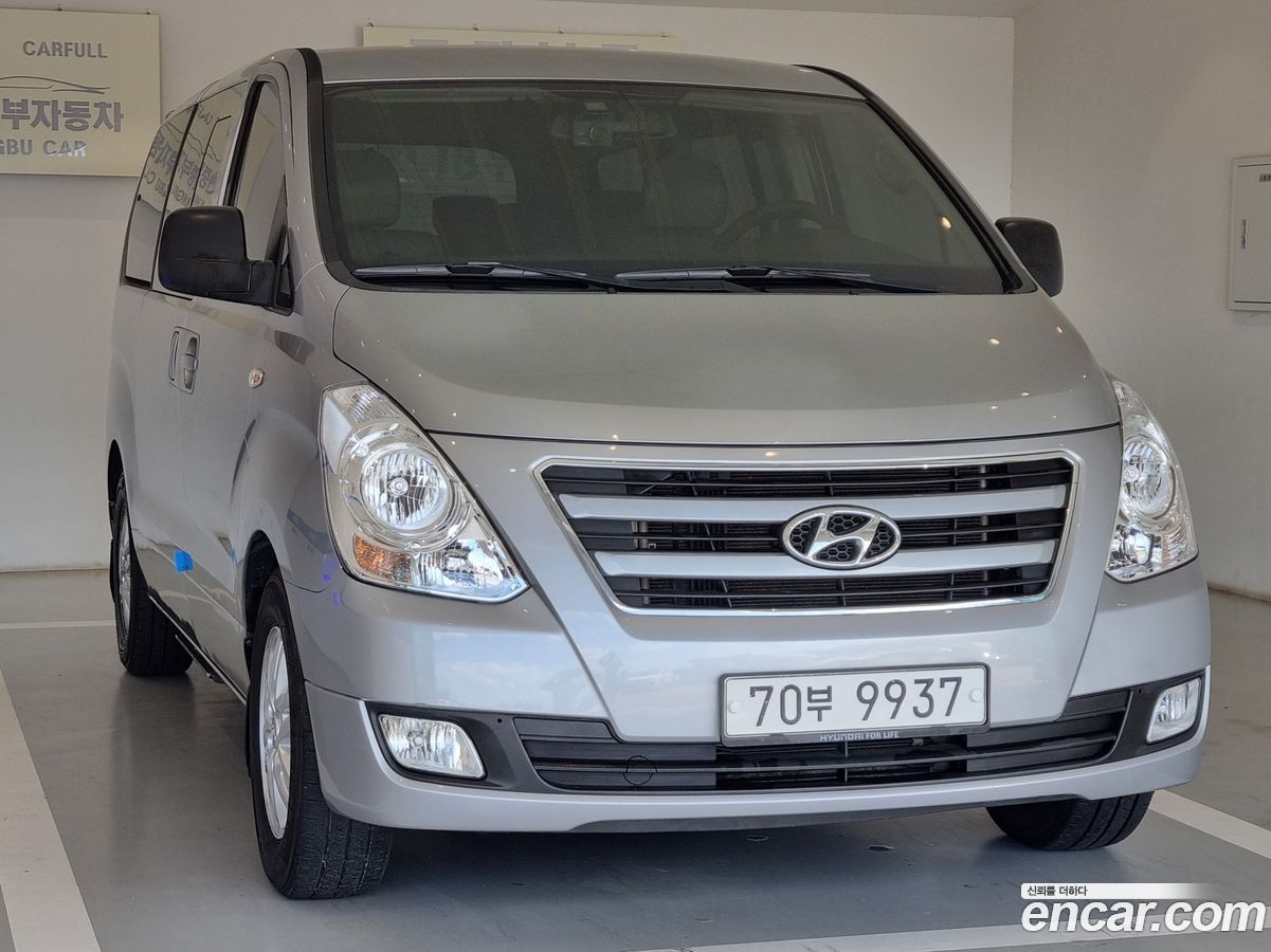 Hyundai Starex