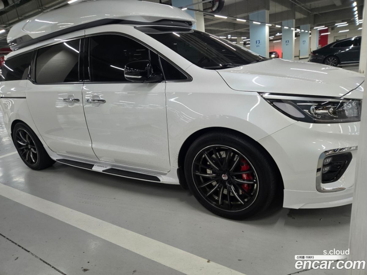Kia Canival
