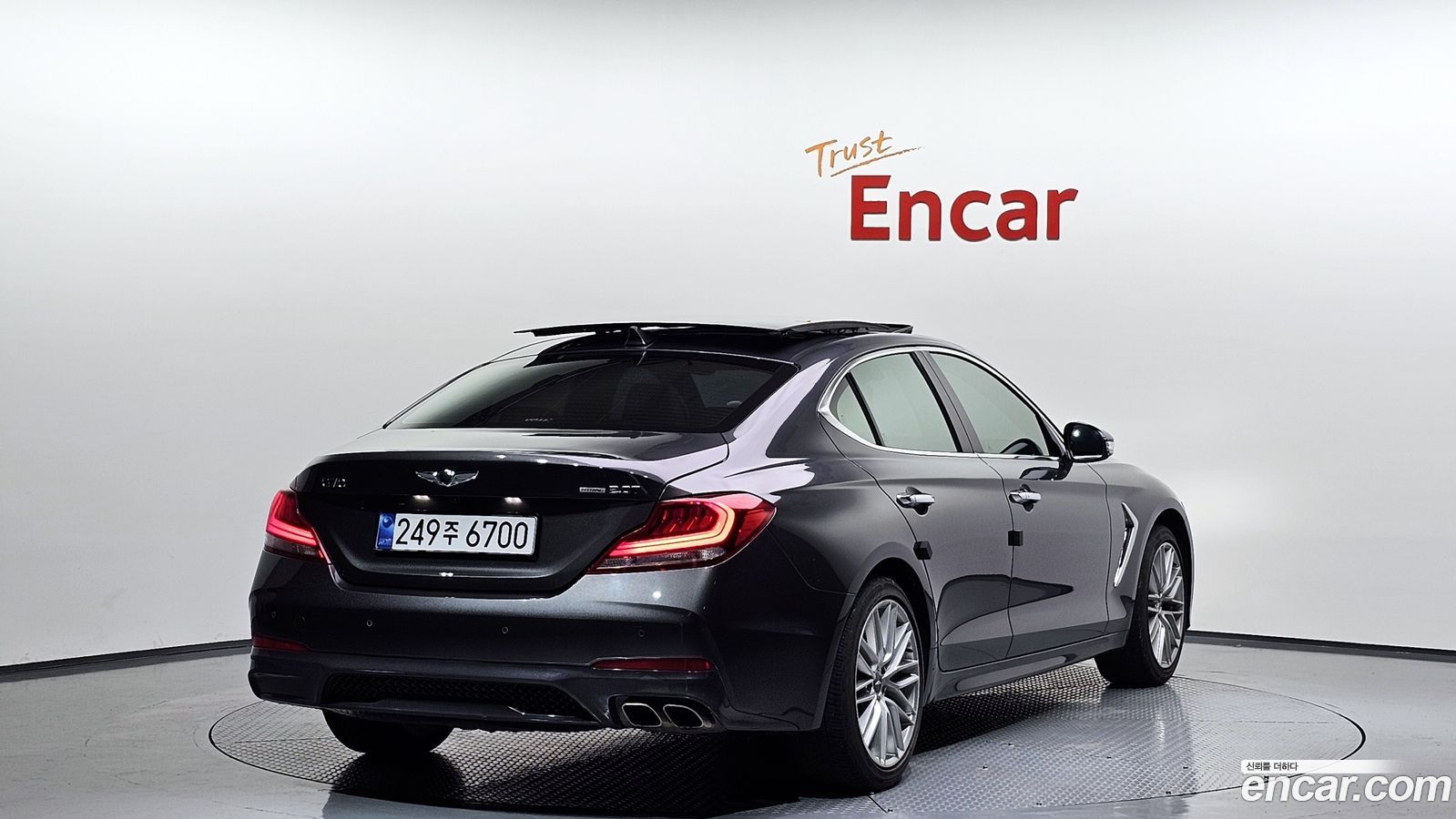 Genesis G70
