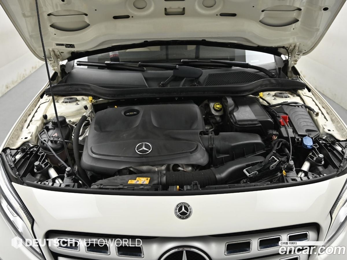 Mercedes-Benz GLA-Class