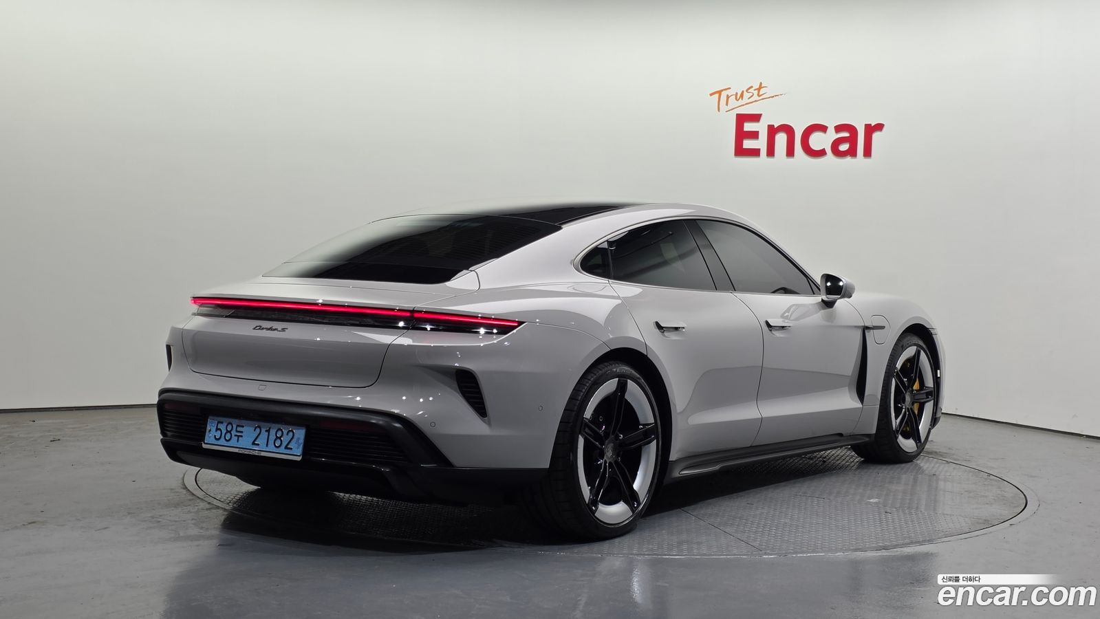 Porsche Taycan