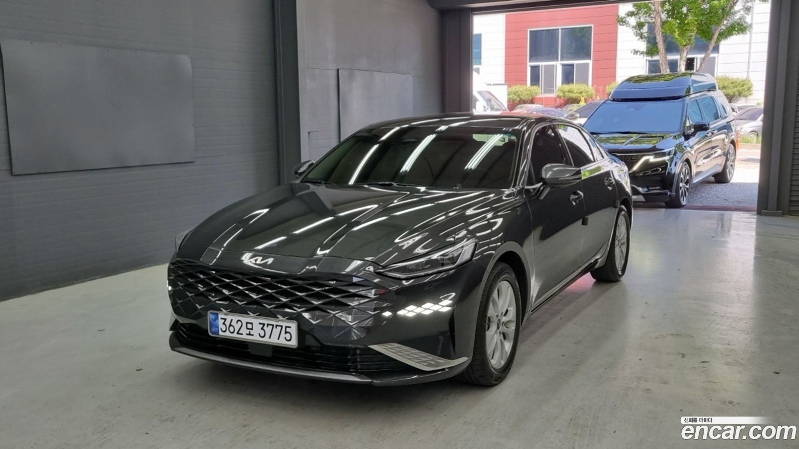 Kia K8