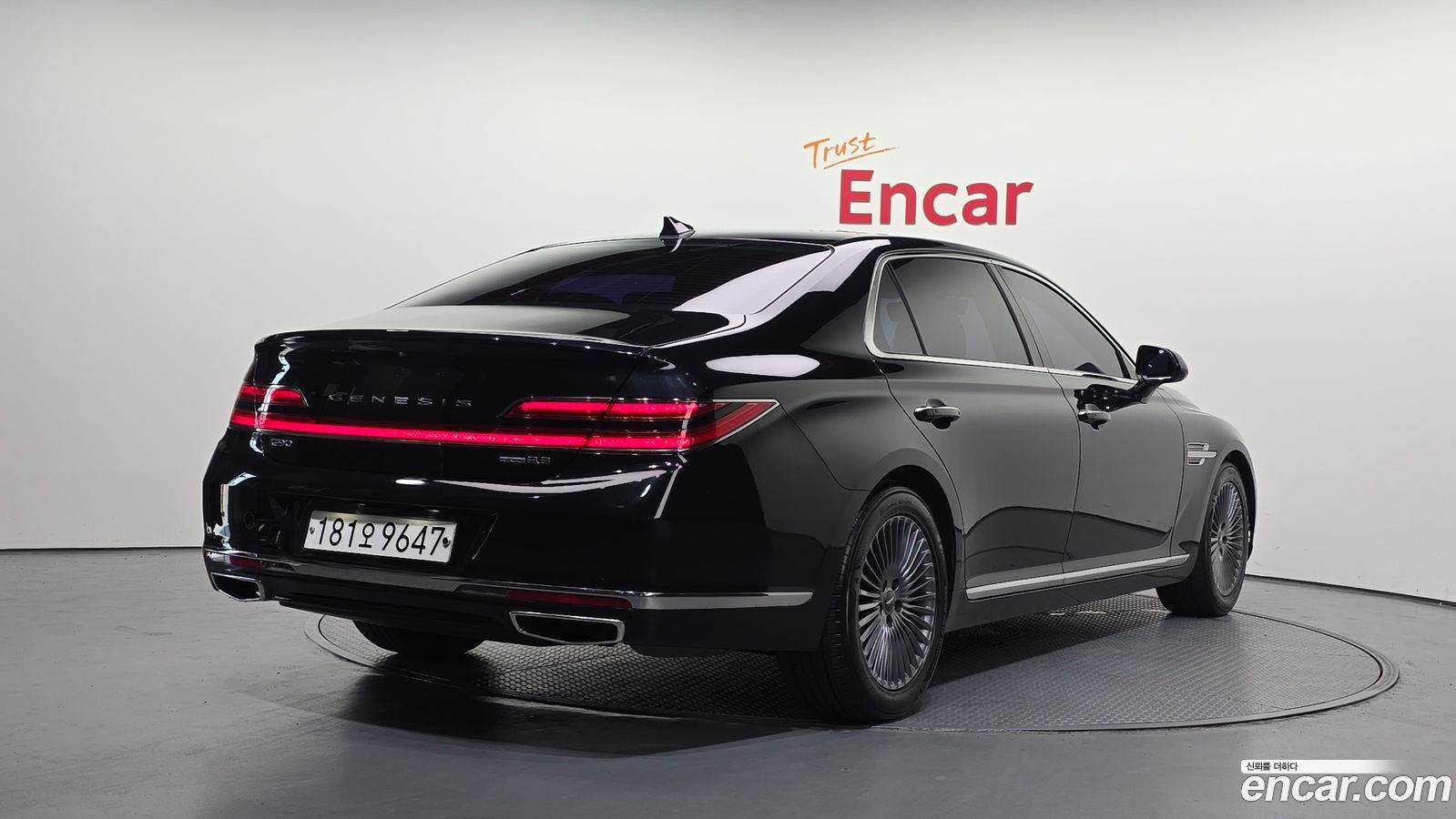 Genesis G90