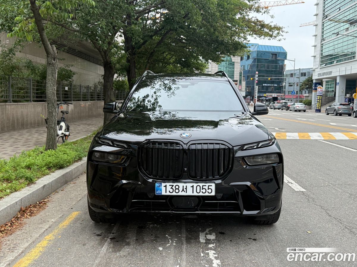 BMW X7