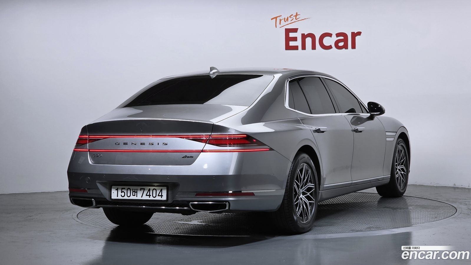 Genesis G90