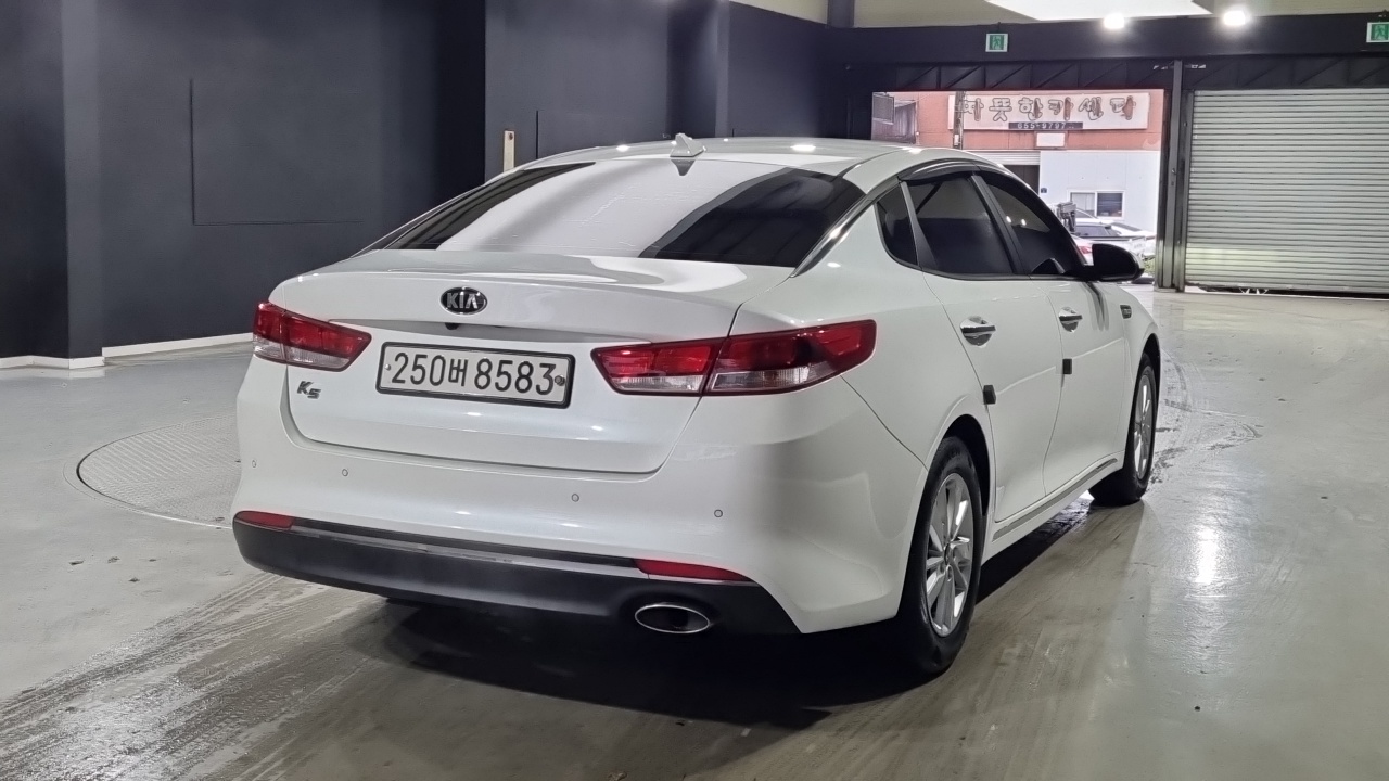 Kia K5 Mk2