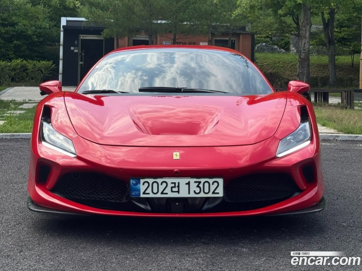 Ferrari F8