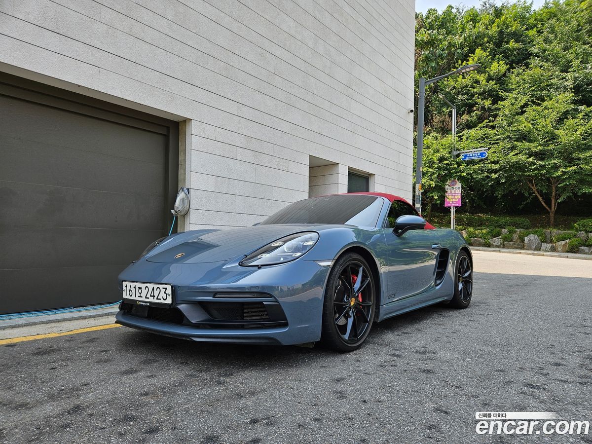 Porsche 718