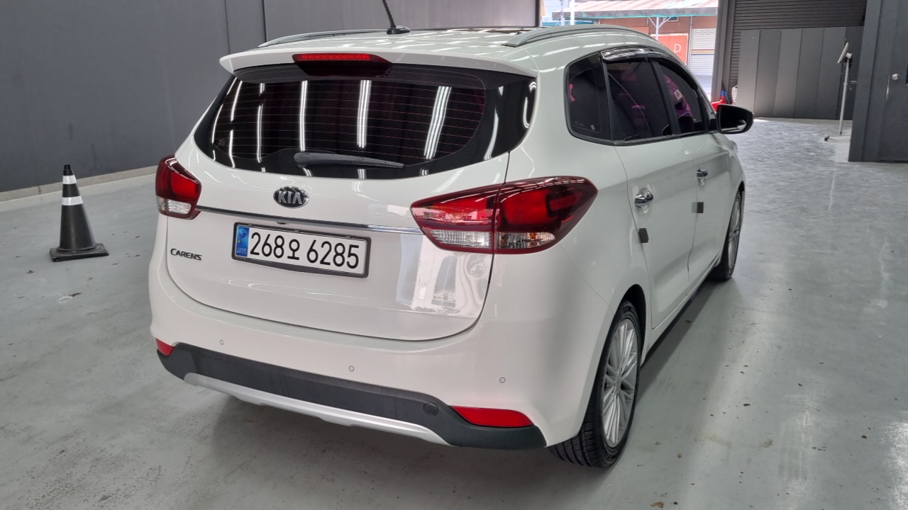 Kia Carens