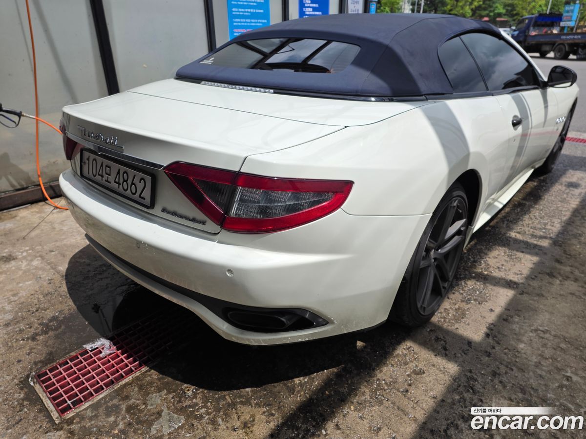 Maserati Gran Cabrio