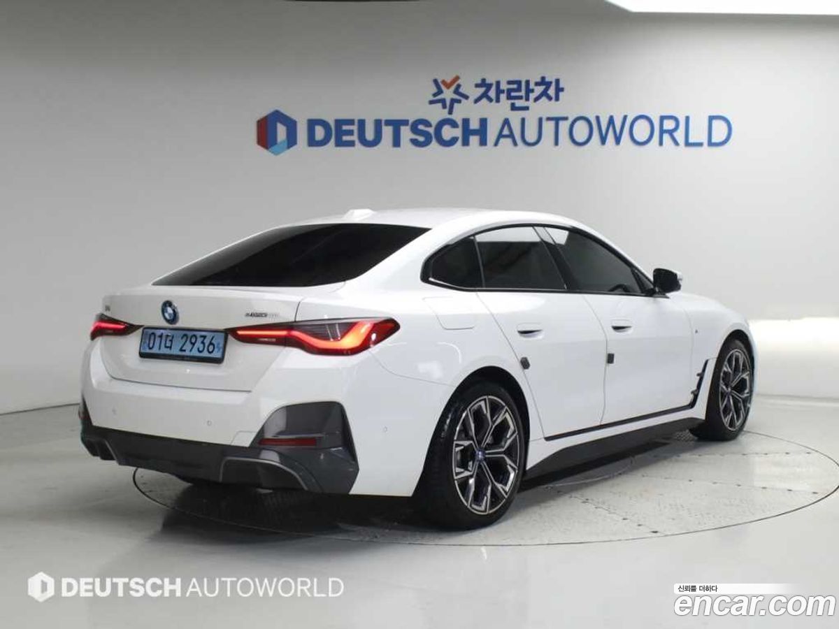 BMW i4