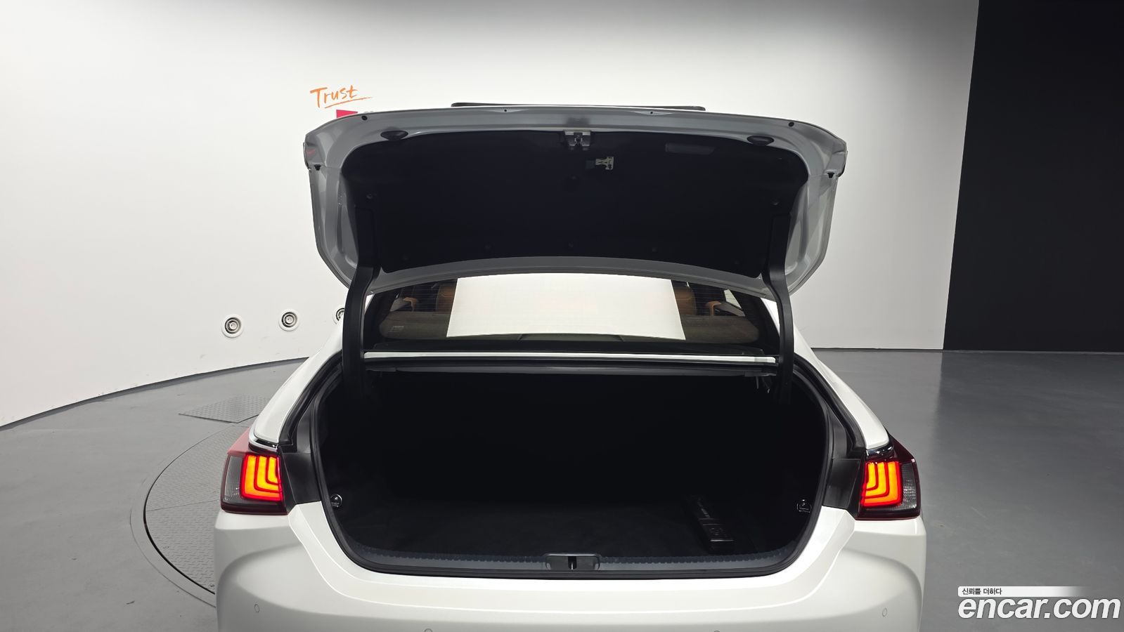 Lexus ES Mk7