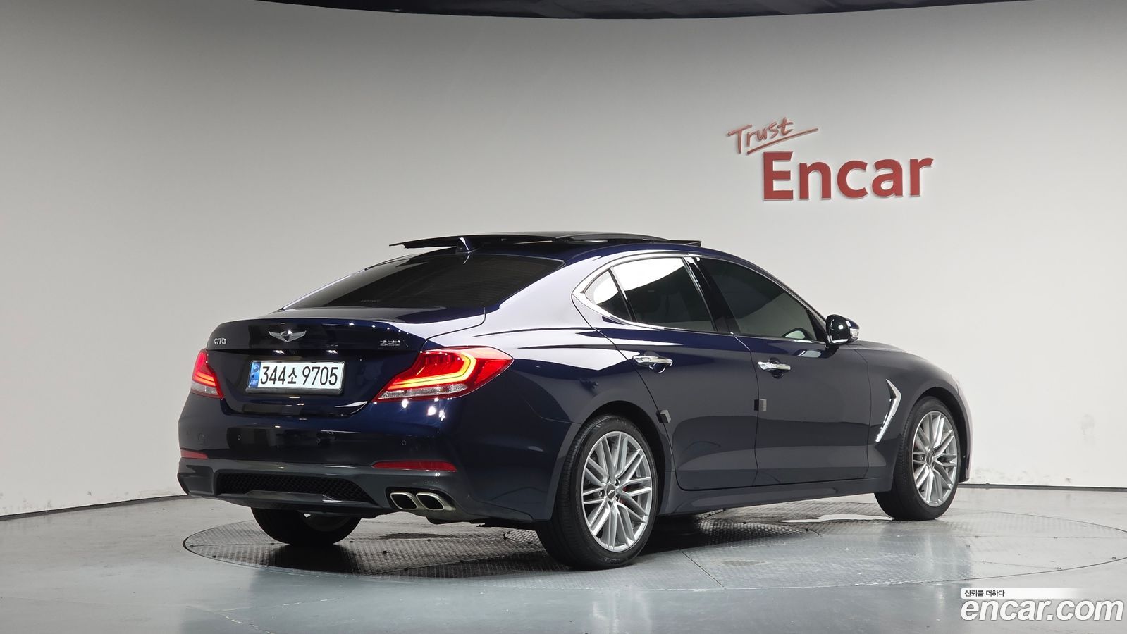 Genesis G70
