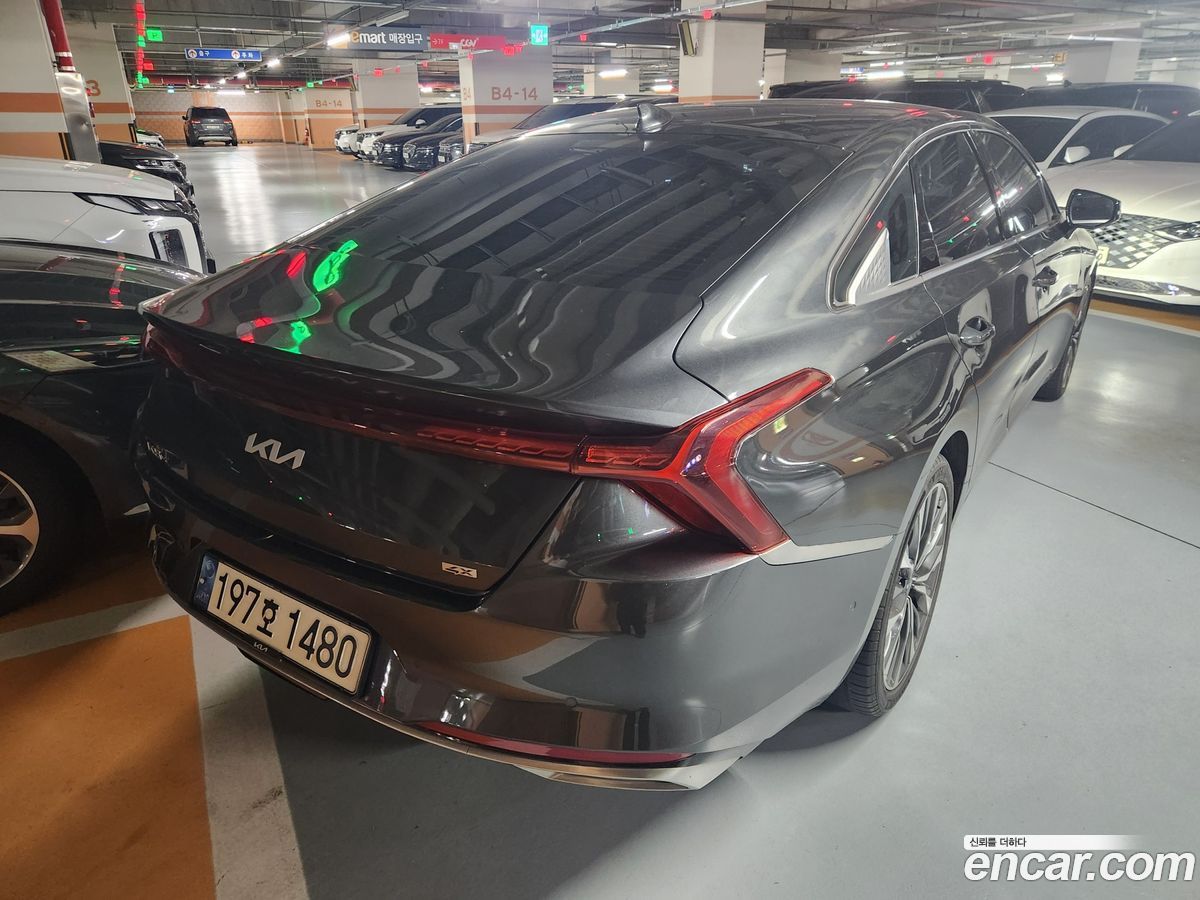 Kia K8