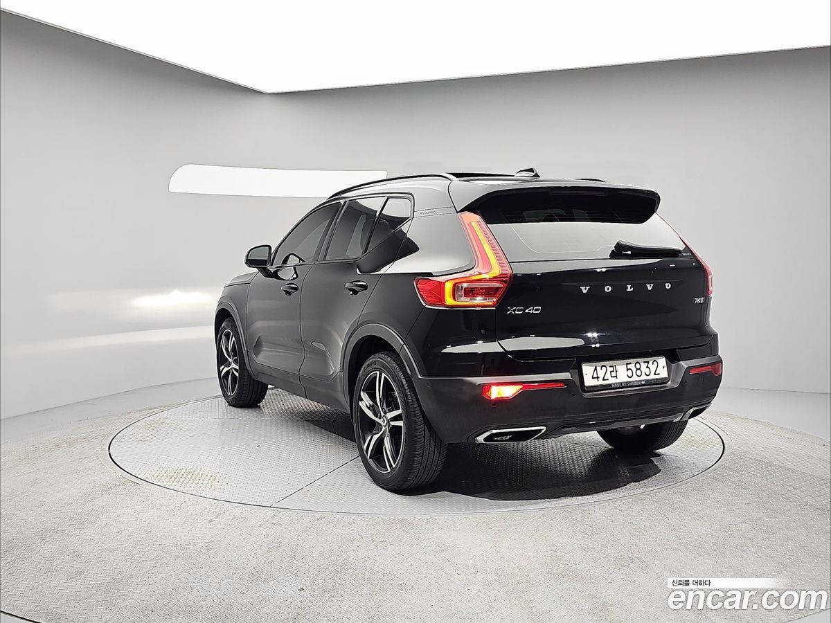 Volvo XC40
