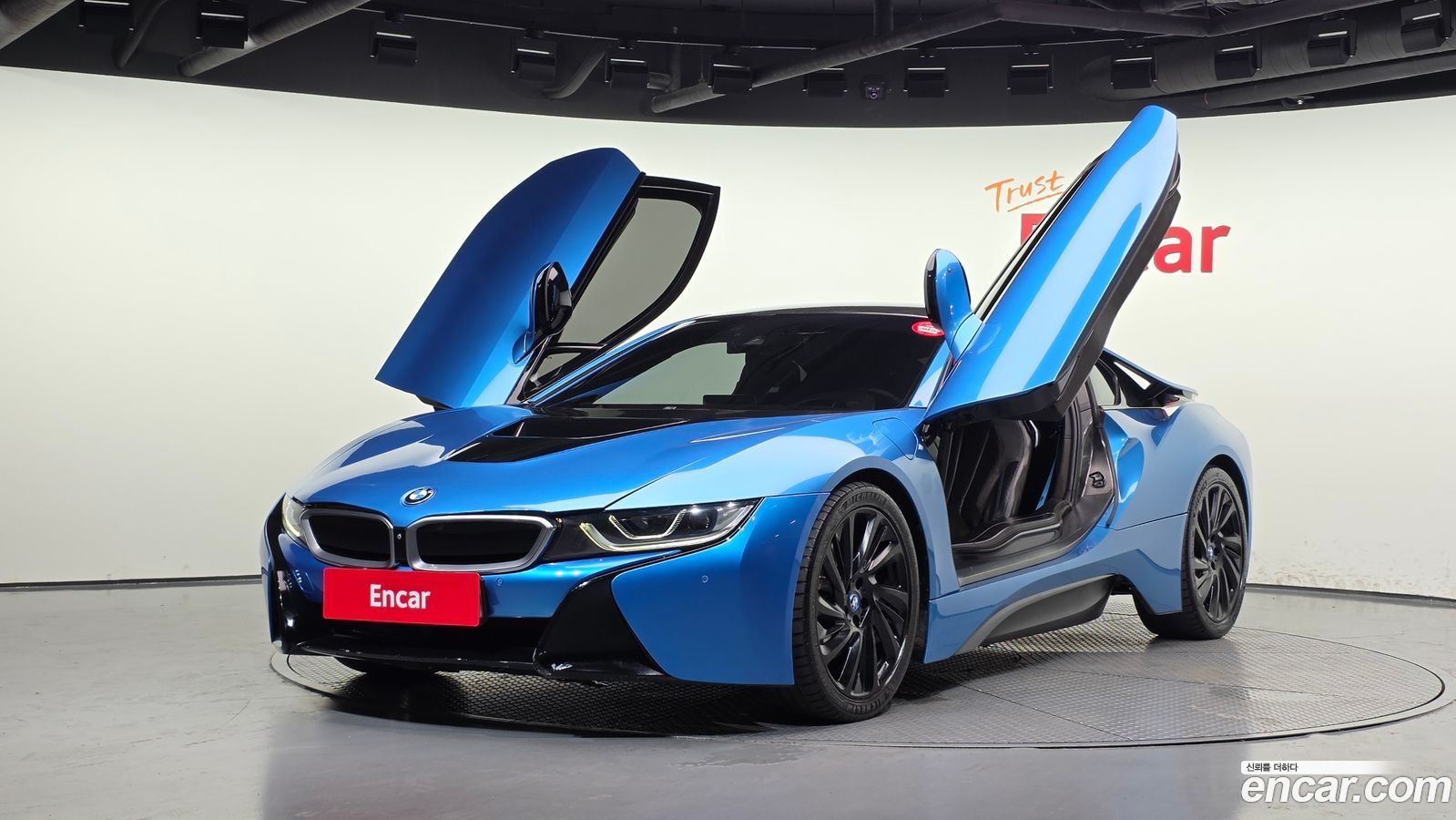 BMW i8
