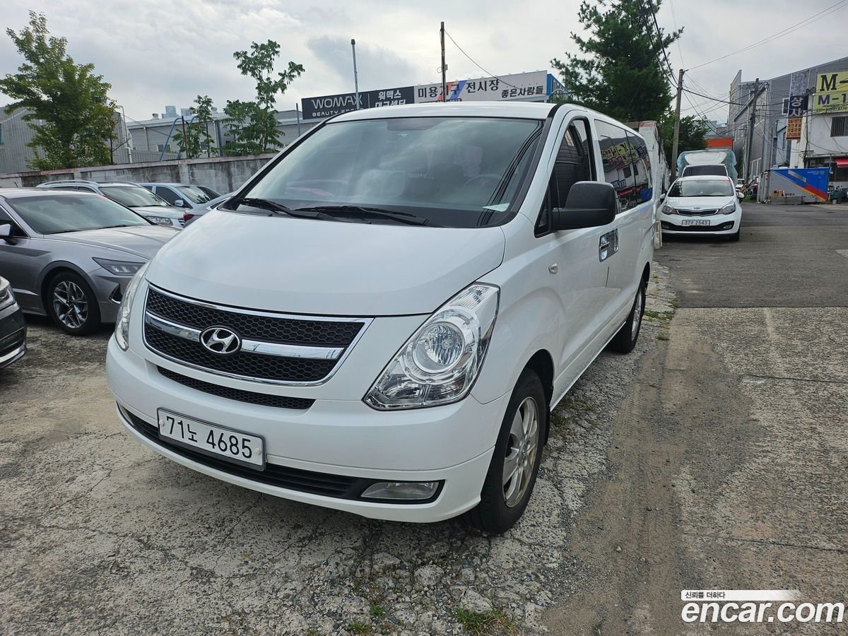 Hyundai Starex