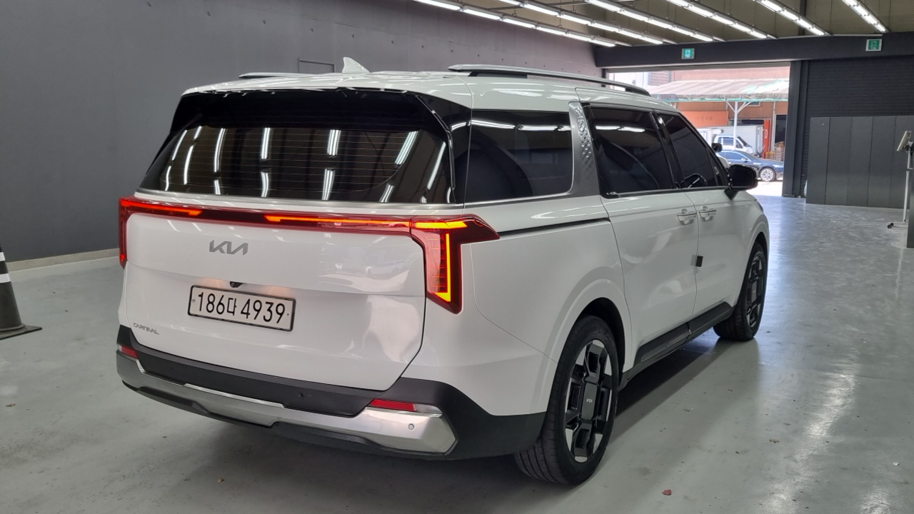 Kia Canival Mk4