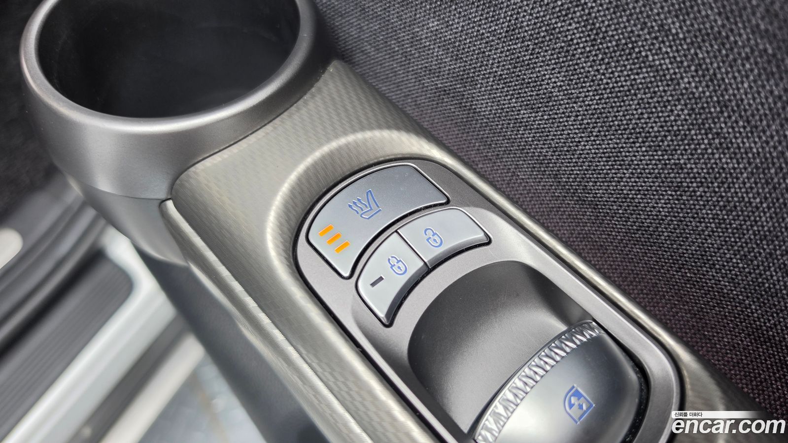 Genesis GV60