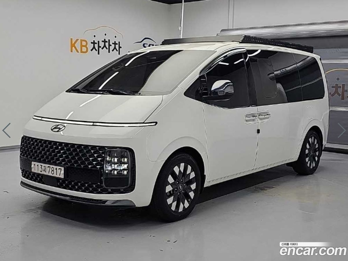 Hyundai Staria