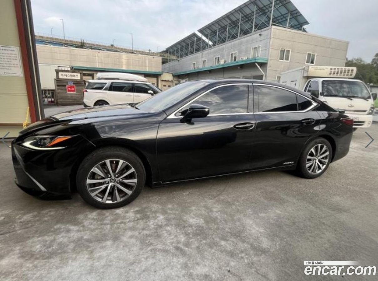 Lexus ES Mk7