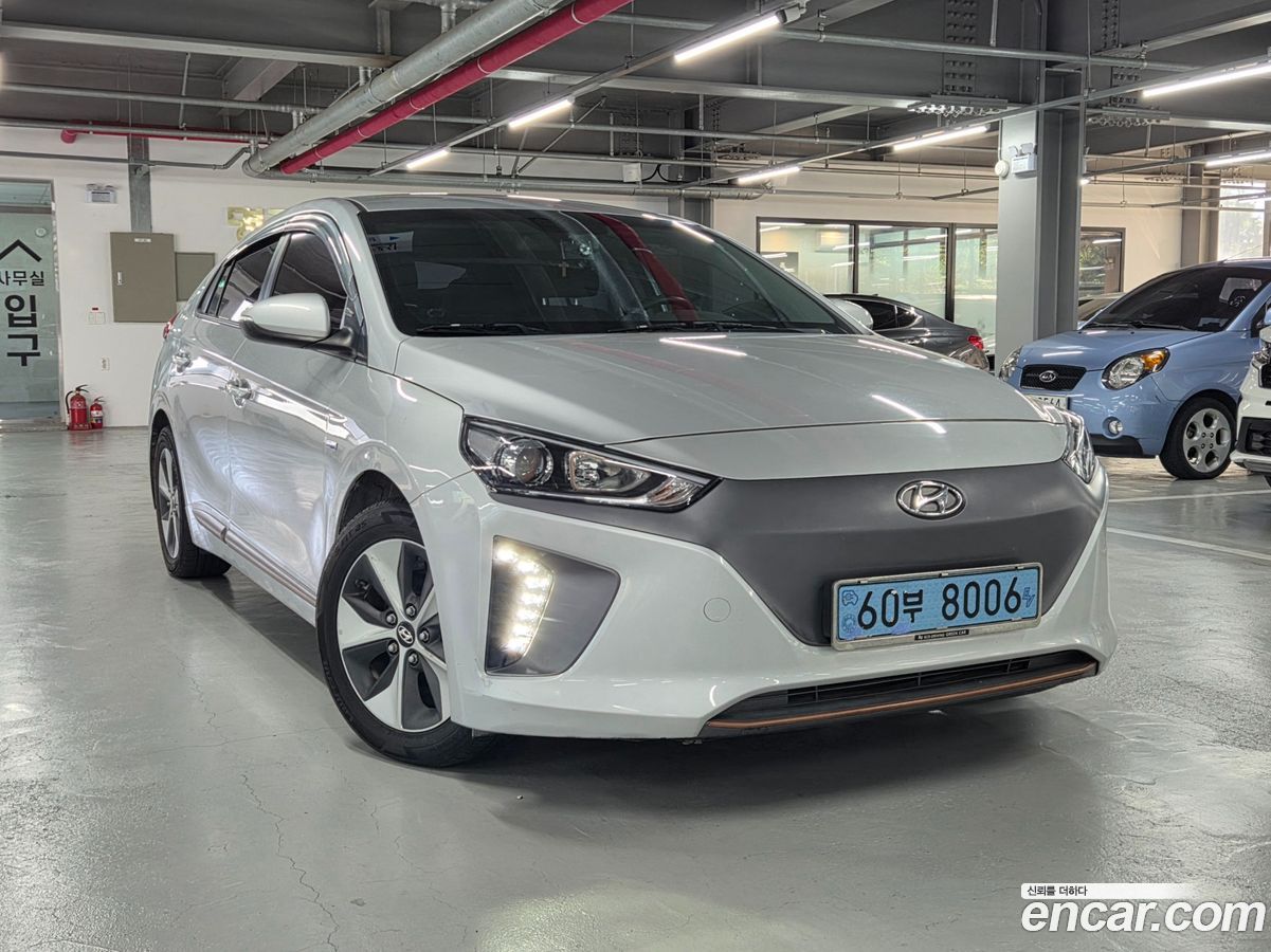 Hyundai Ioniq