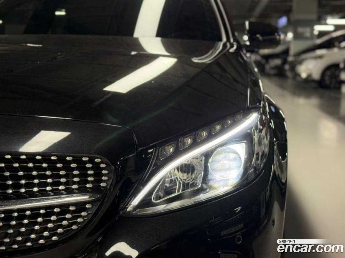 Mercedes-Benz C-Class