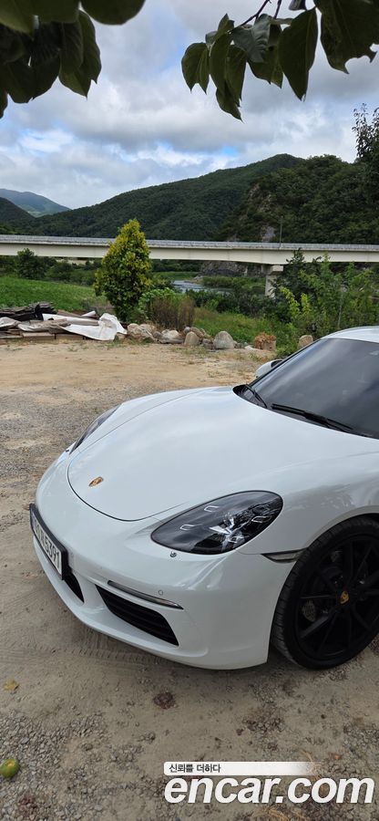 Porsche 718