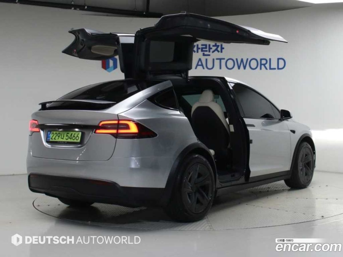 Tesla Model X