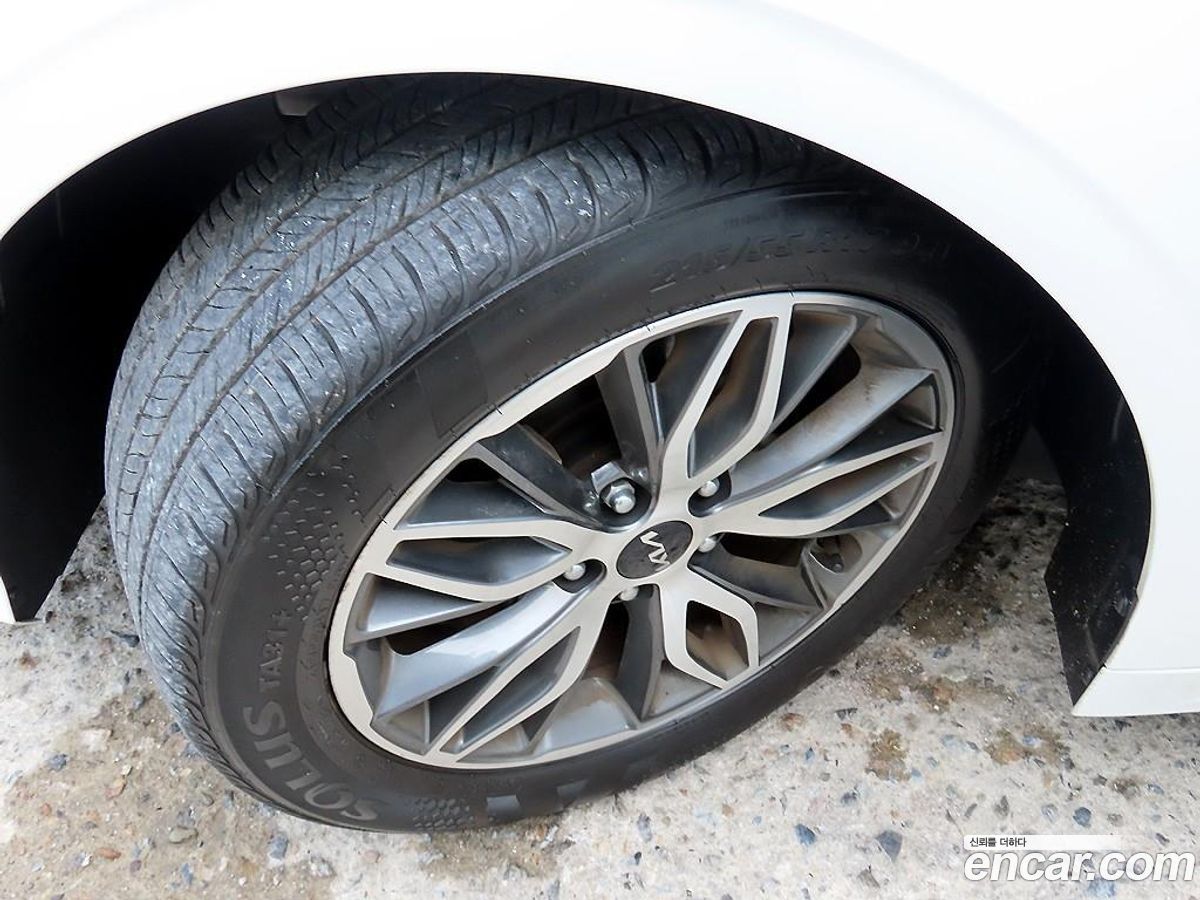 Kia K5 Mk3