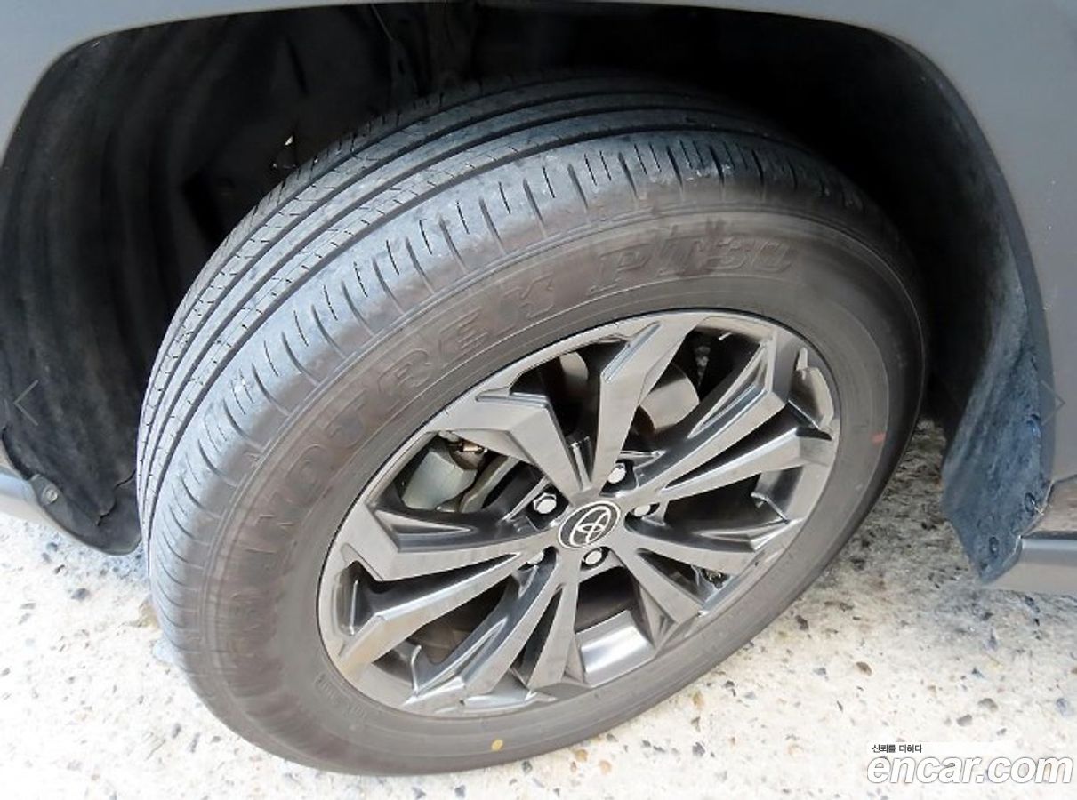Toyota RAV4 Mk5
