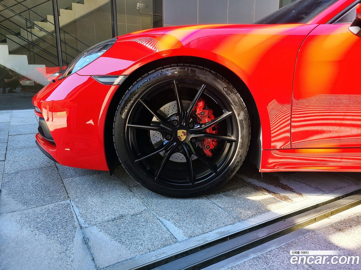 Porsche 718