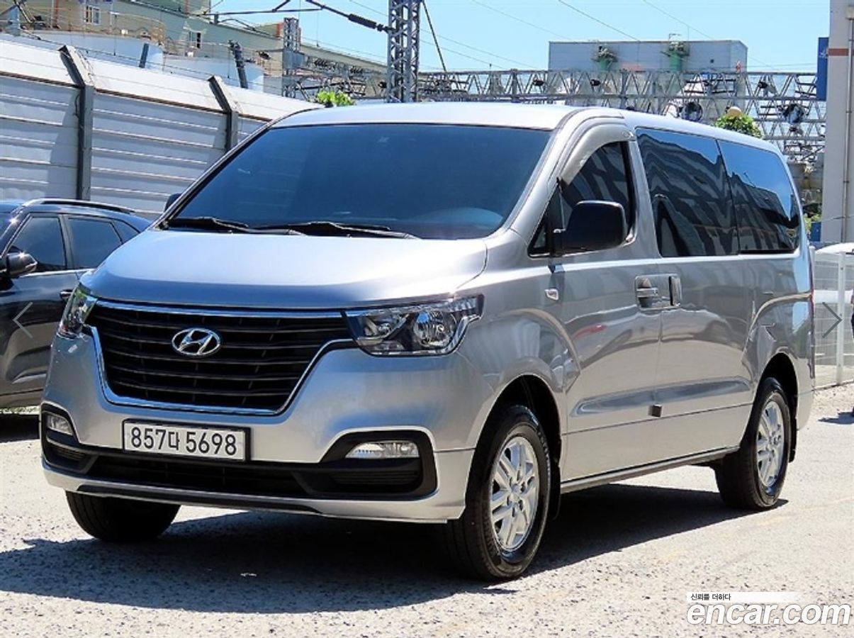 Hyundai Starex