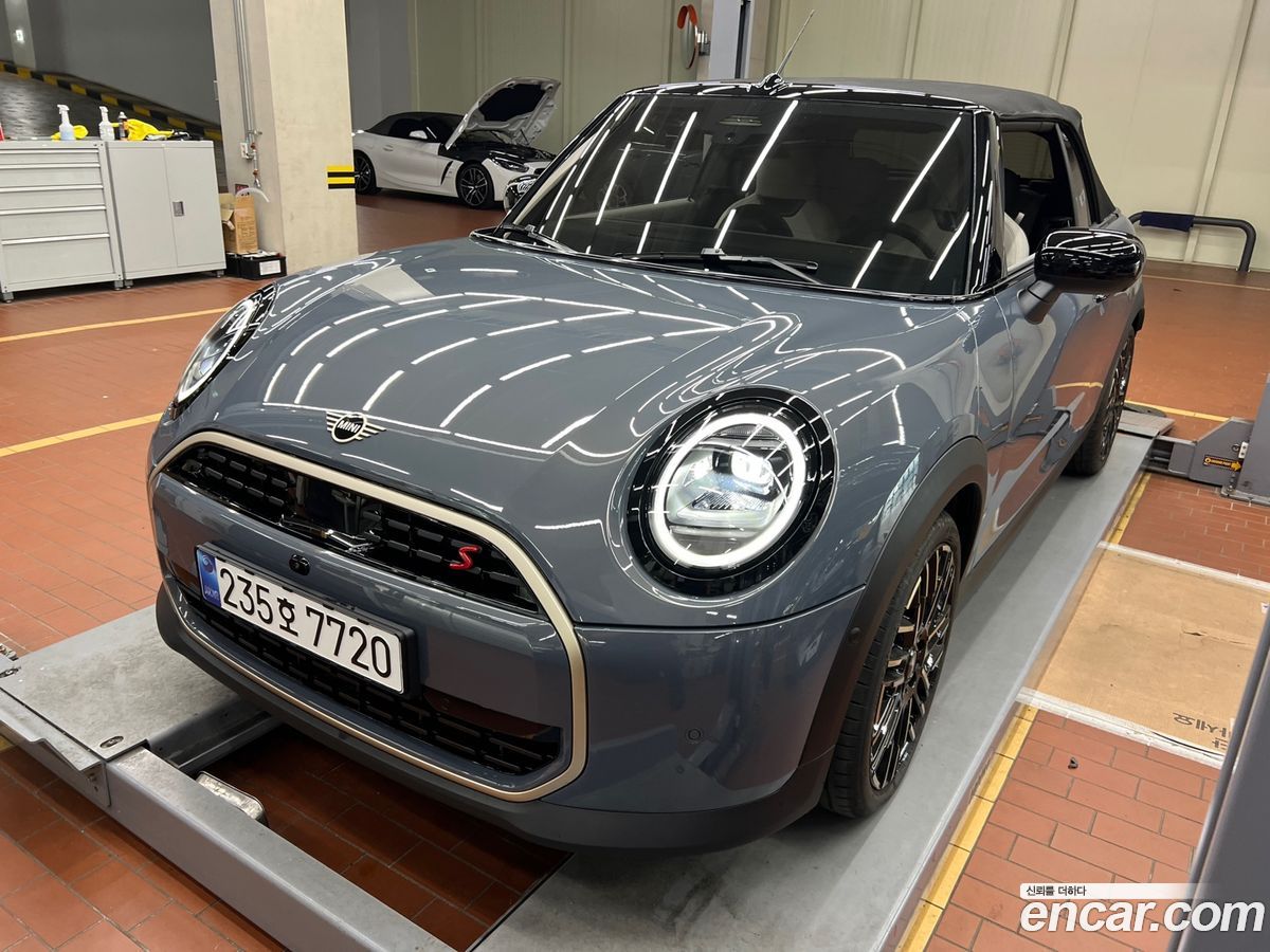 Mini Cooper Mk4
