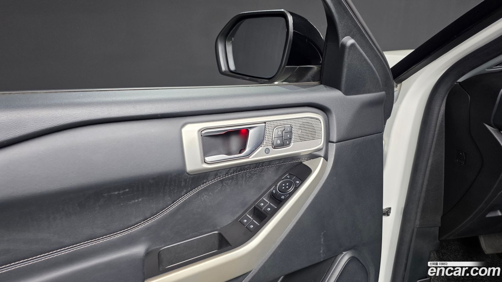 Ford Explorer Mk6