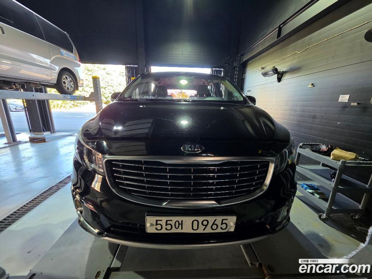 Kia Canival