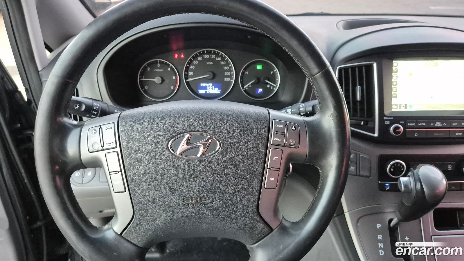 Hyundai Starex